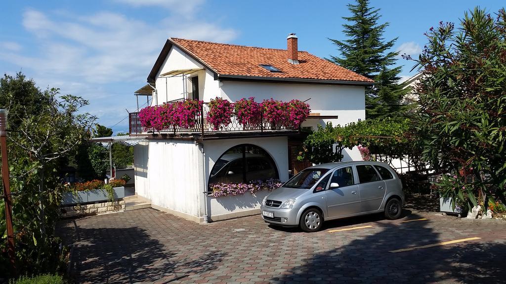 Apartmani Malinska Exterior foto